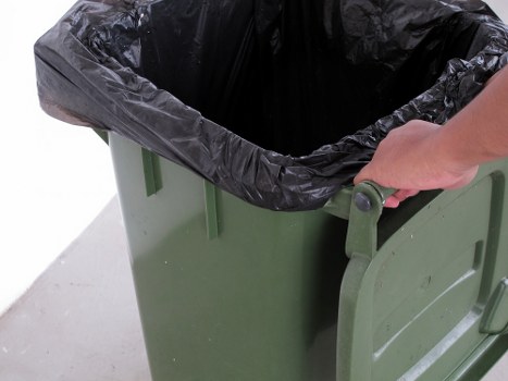 Responsible disposal and recycling during Queenspark flat clearance